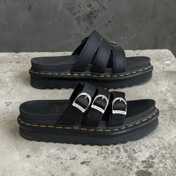 Doc Marten’s Women’s Black Blair Slides! Size 7 - Picture 3 of 11